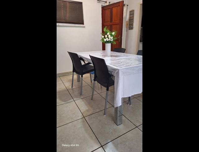 2 BEDROOM APARTMENT FOR SALE IN ESSENWOOD